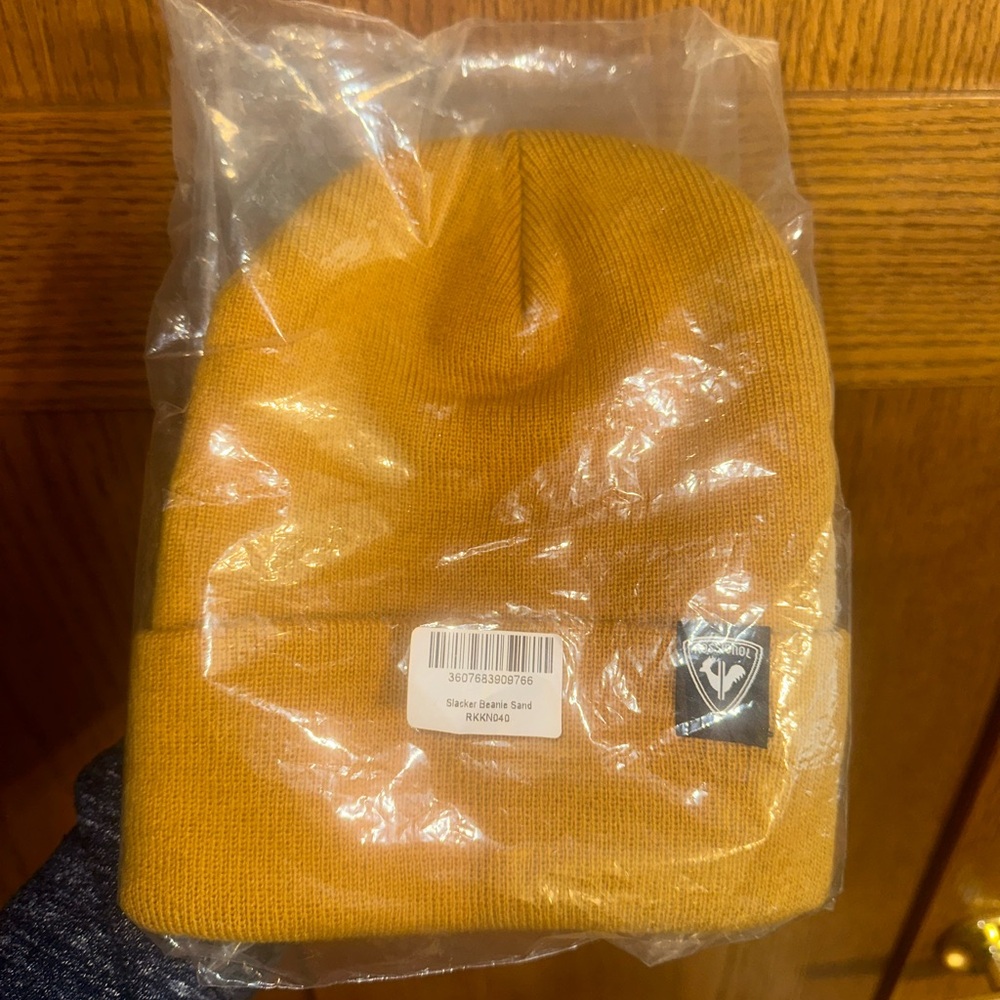 Rossignol Slacker/Rob Beanie Sand/Tan NEW